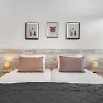 Whome Peaceful Algés Family Away From Noise Lisbona