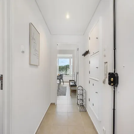 Whome Peaceful Algés Family Away From Noise * Lisboa