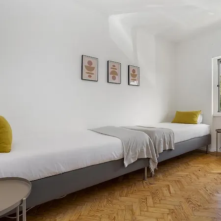 Whome Peaceful Alges Family Away From Noise Lissabon