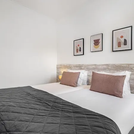 Whome Peaceful Algés Family Away From Noise * Lisboa